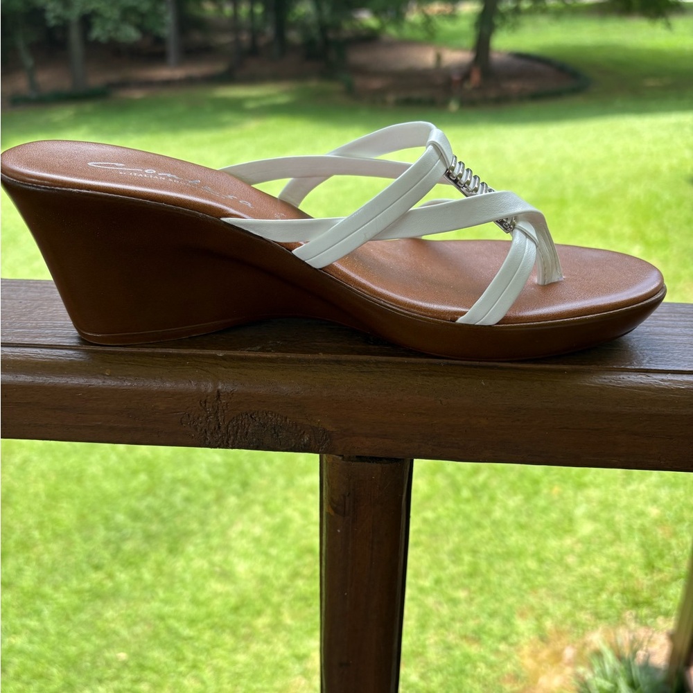 Contesa Italian White Sandals